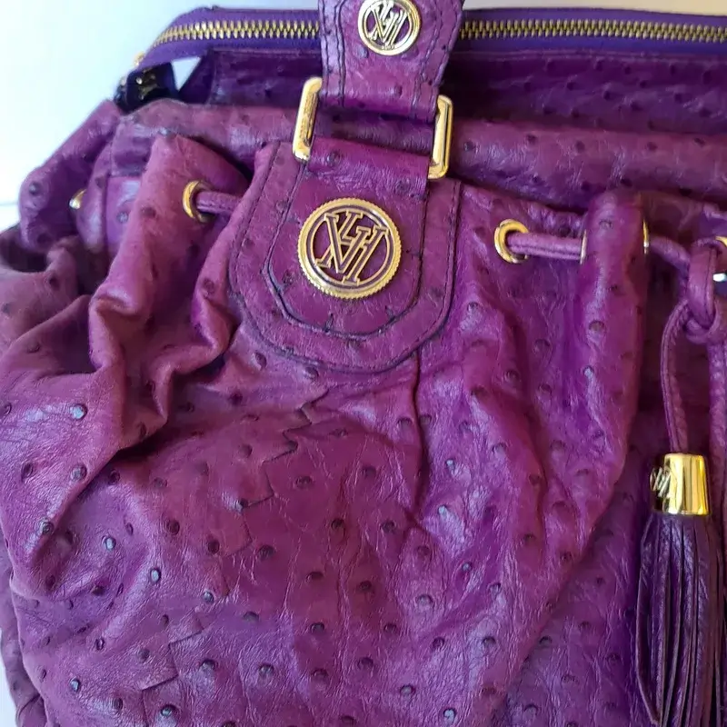 Pre-owned Louis Vuitton Handbag In Purple